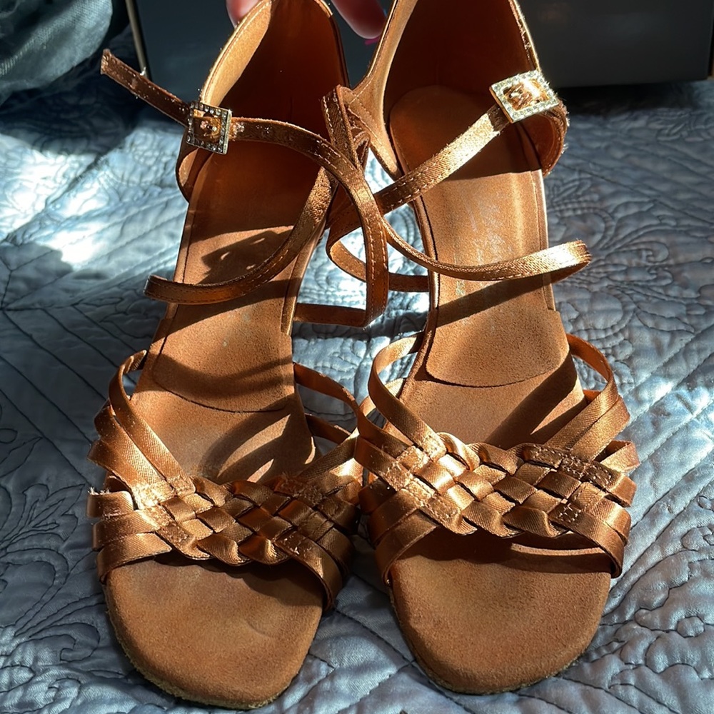 Women’s Elena professional dance heels. - Picture 9 of 14